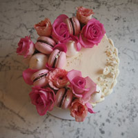 Gracious Honey personalised cake